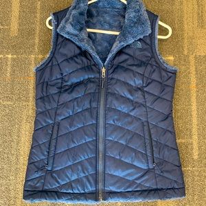 The northface reversible mossbud vest SIZE S